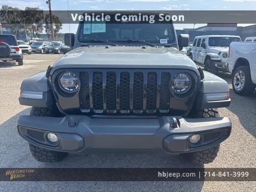 2022 Jeep Gladiator Sport