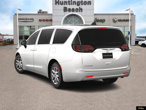 2025 Chrysler Voyager LX