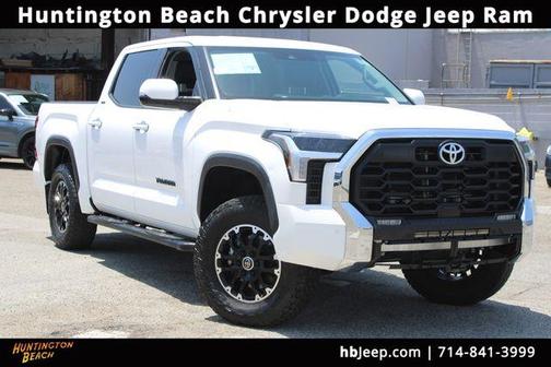 White 2022 Toyota Tundra SR5