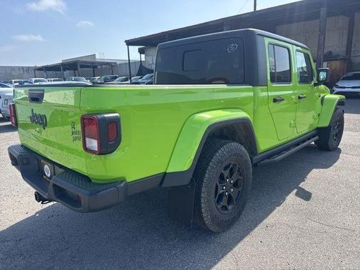 Limited Edition Gecko Clearcoat 2021 Jeep Gladiator Sport