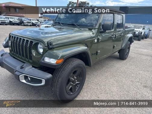 2021 Jeep Gladiator Sport