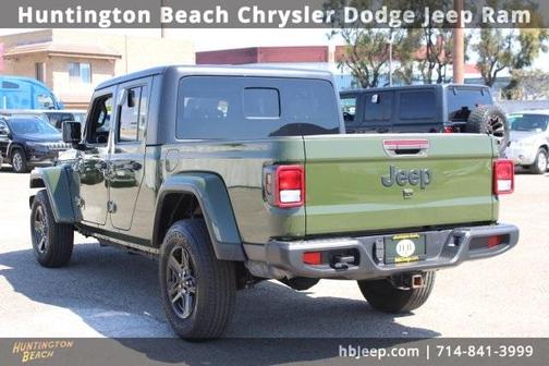 2021 Jeep Gladiator Sport