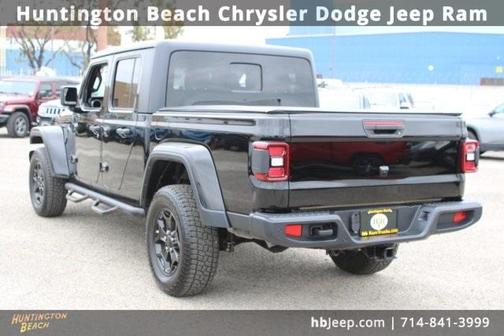 2021 Jeep Gladiator Sport