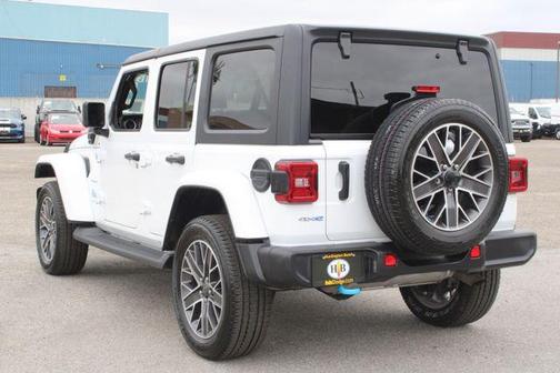 Bright White Clearcoat 2023 Jeep Wrangler 4xe Sahara