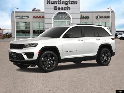 2025 Jeep Grand Cherokee Laredo