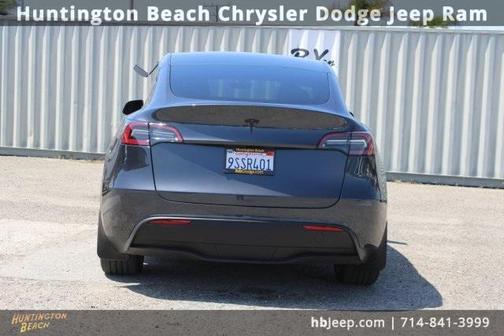 2025 Tesla Model Y Long Range