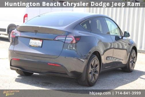 2025 Tesla Model Y Long Range