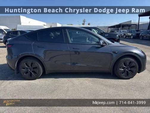 2025 Tesla Model Y Long Range