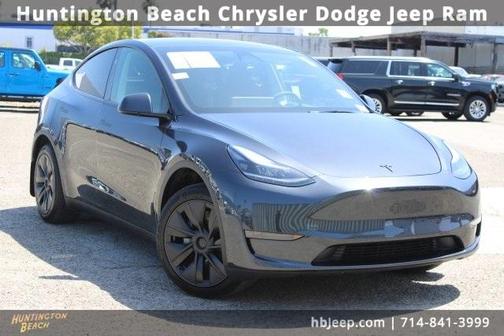 2025 Tesla Model Y Long Range