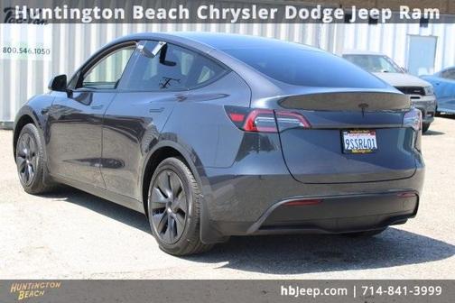 2025 Tesla Model Y Long Range