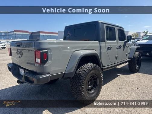 2022 Jeep Gladiator Sport