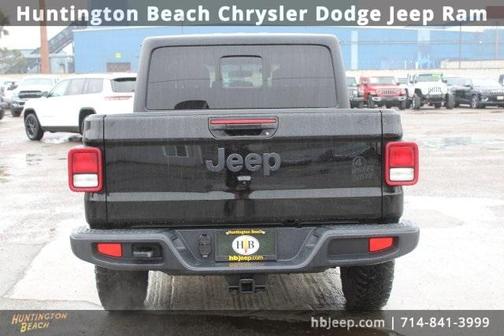 2022 Jeep Gladiator Sport