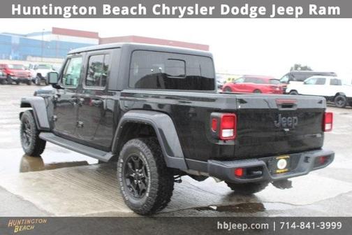 2022 Jeep Gladiator Sport