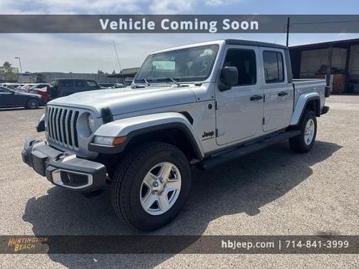 2023 Jeep Gladiator Sport