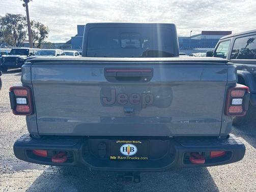Sting Gray Clearcoat 2022 Jeep Gladiator Rubicon