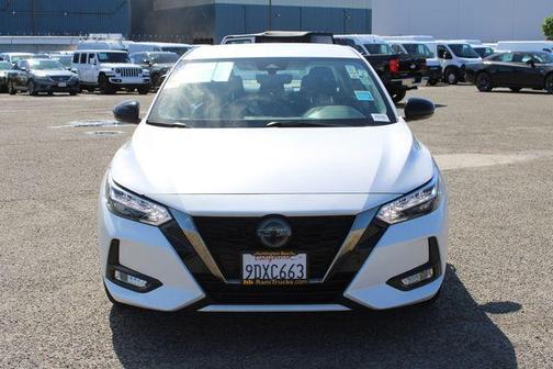 Aspen White 2022 Nissan Sentra SR
