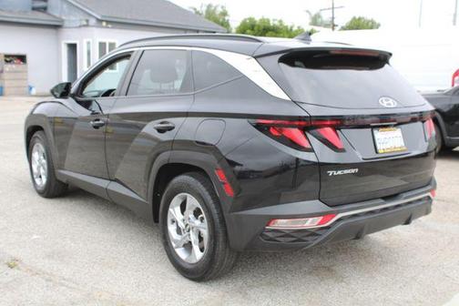 Black Pearl 2024 Hyundai TUCSON SEL