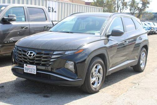 Black Pearl 2024 Hyundai TUCSON SEL