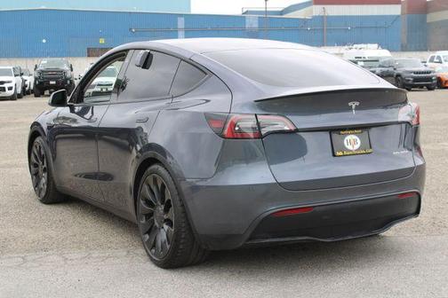 Midnight Silver Metallic 2022 Tesla Model Y Performance