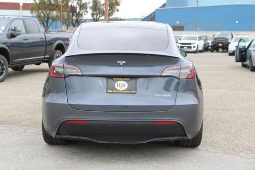 Midnight Silver Metallic 2022 Tesla Model Y Performance