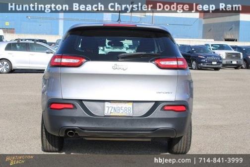 2017 Jeep Cherokee Sport