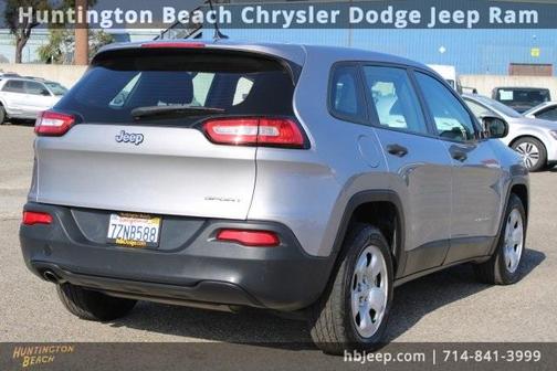 2017 Jeep Cherokee Sport