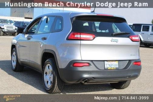 2017 Jeep Cherokee Sport