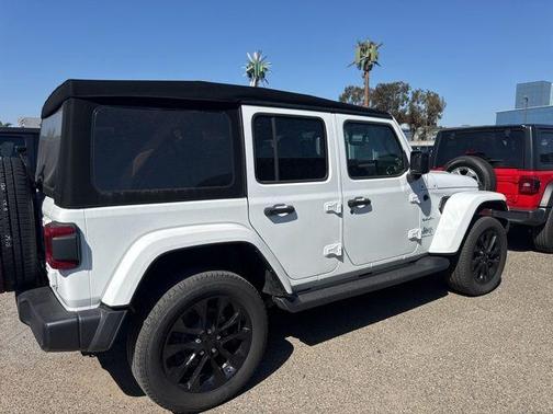 Bright White Clearcoat 2023 Jeep Wrangler 4xe Sahara