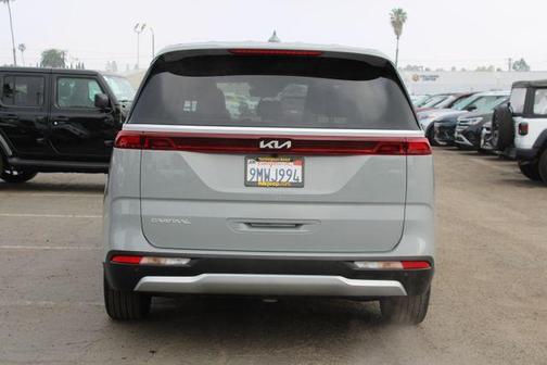 2024 Kia Carnival EX