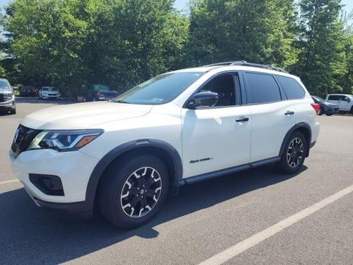 2019 Nissan Pathfinder SL
