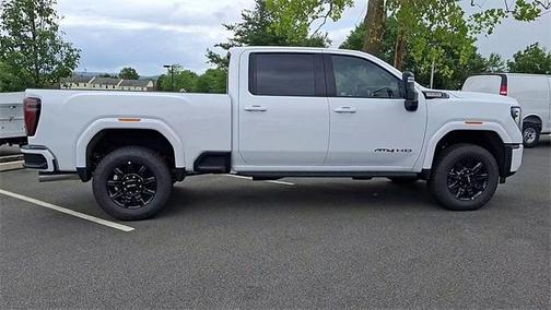 2025 GMC Sierra 2500 AT4