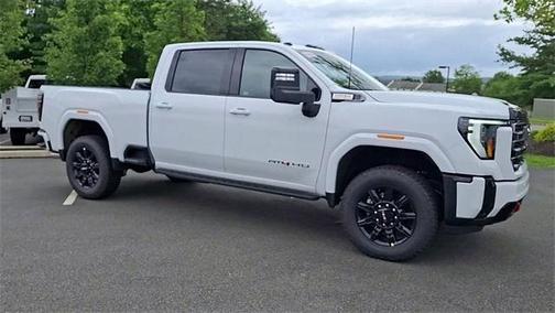 2025 GMC Sierra 2500 AT4