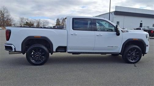 2025 GMC Sierra 2500 AT4