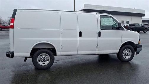 2025 GMC Savana 2500 Work Van