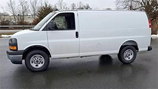 2025 GMC Savana 2500 Work Van