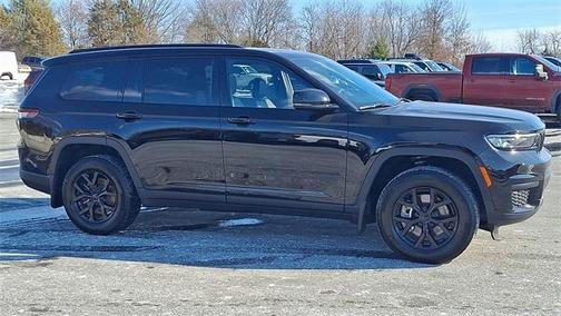 2025 Jeep Grand Cherokee L Laredo