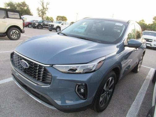 2023 Ford Escape Platinum