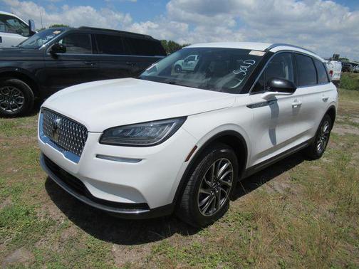White Metallic 2022 Lincoln Corsair Standard