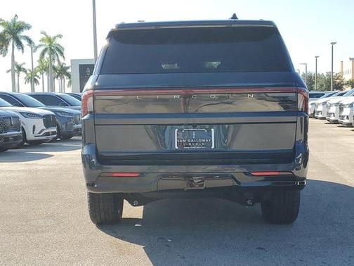 2025 Lincoln Navigator Reserve