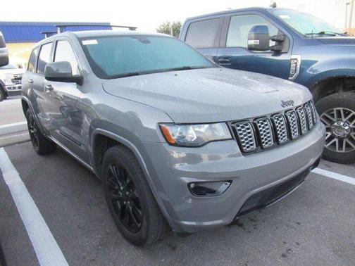 2021 Jeep Grand Cherokee Laredo