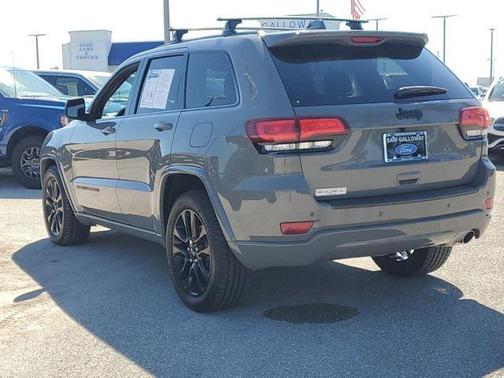 2021 Jeep Grand Cherokee Laredo