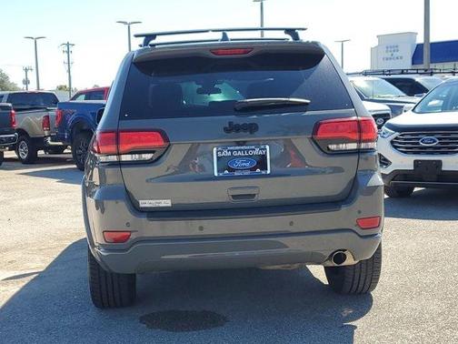 2021 Jeep Grand Cherokee Laredo