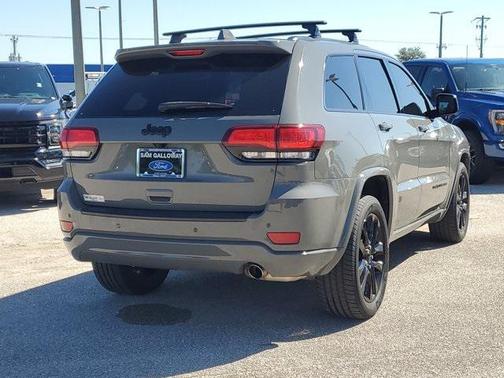 2021 Jeep Grand Cherokee Laredo