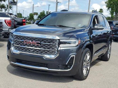 2022 GMC Acadia Denali