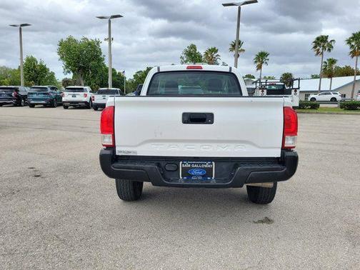 2017 Toyota Tacoma SR