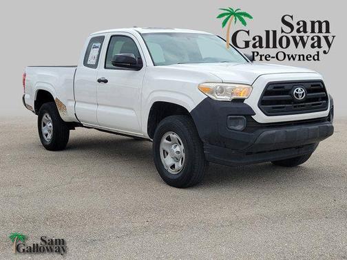 2017 Toyota Tacoma SR