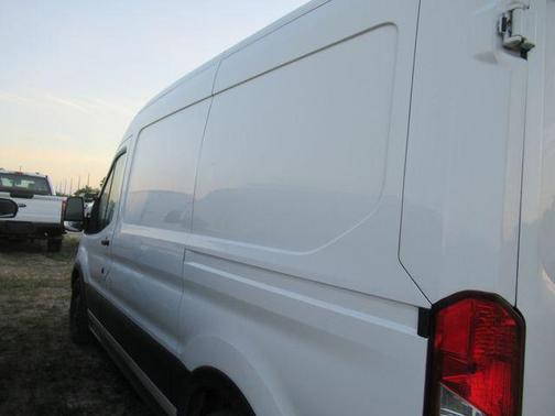 OXFORD WHITE 2023 Ford Transit-150 Base
