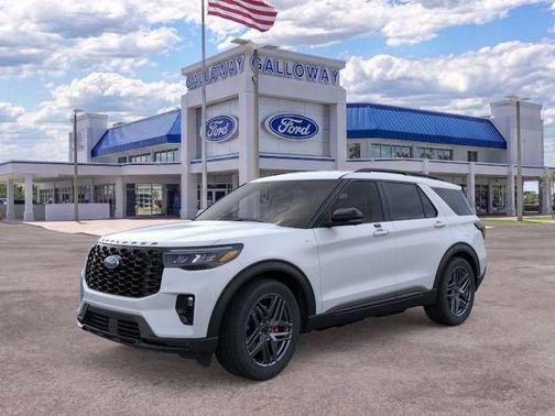 White Metallic 2026 Ford Explorer ST-Line