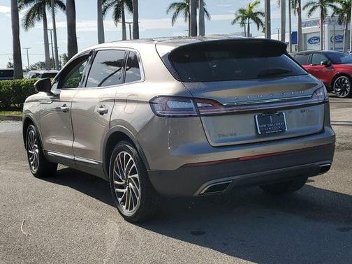 2020 Lincoln Nautilus Reserve