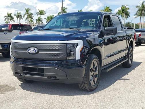 2025 Ford F-150 Lightning Flash